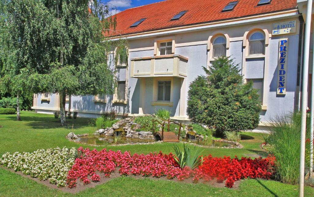 Hotel Prezident Palic Exterior photo