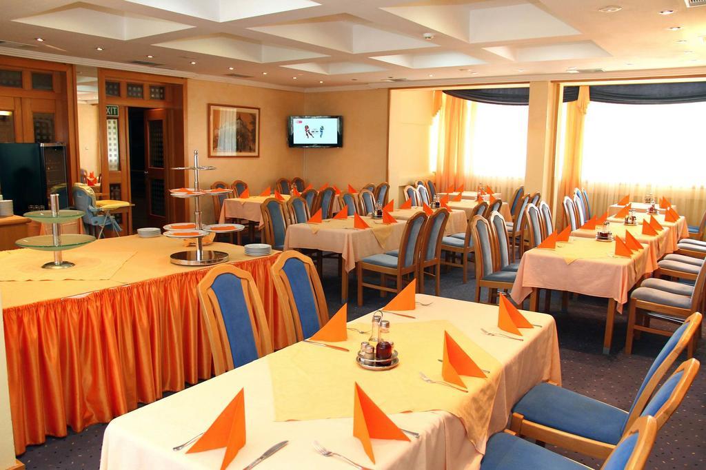Hotel Prezident Palic Exterior photo