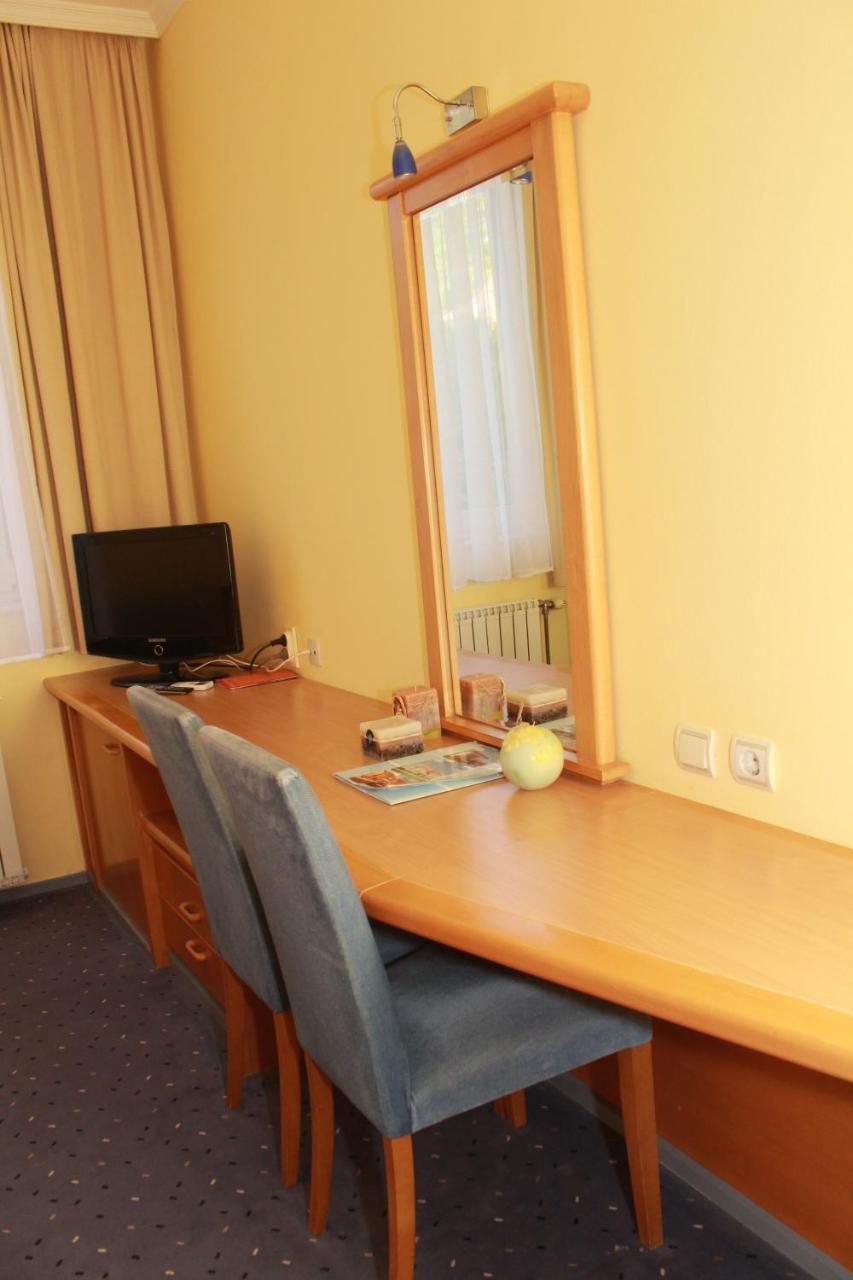 Hotel Prezident Palic Exterior photo