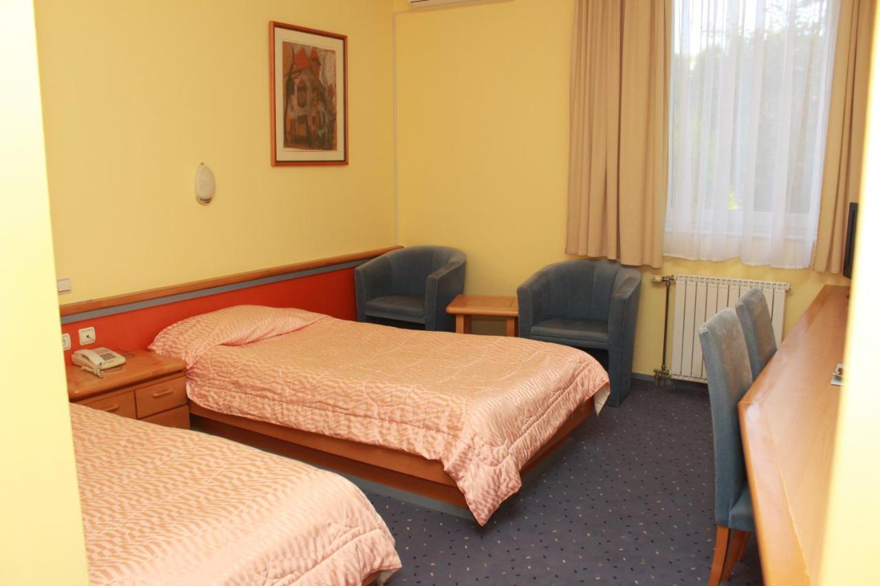 Hotel Prezident Palic Exterior photo